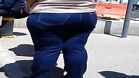 Дженифър черно и бял ...