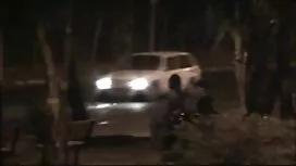 Красива блондинка бе ...