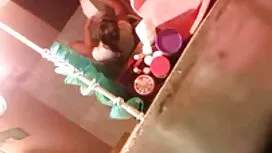 Лиза Роу, човекът в  ...